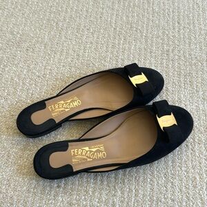 Ferragamo Flats with Gold Bow